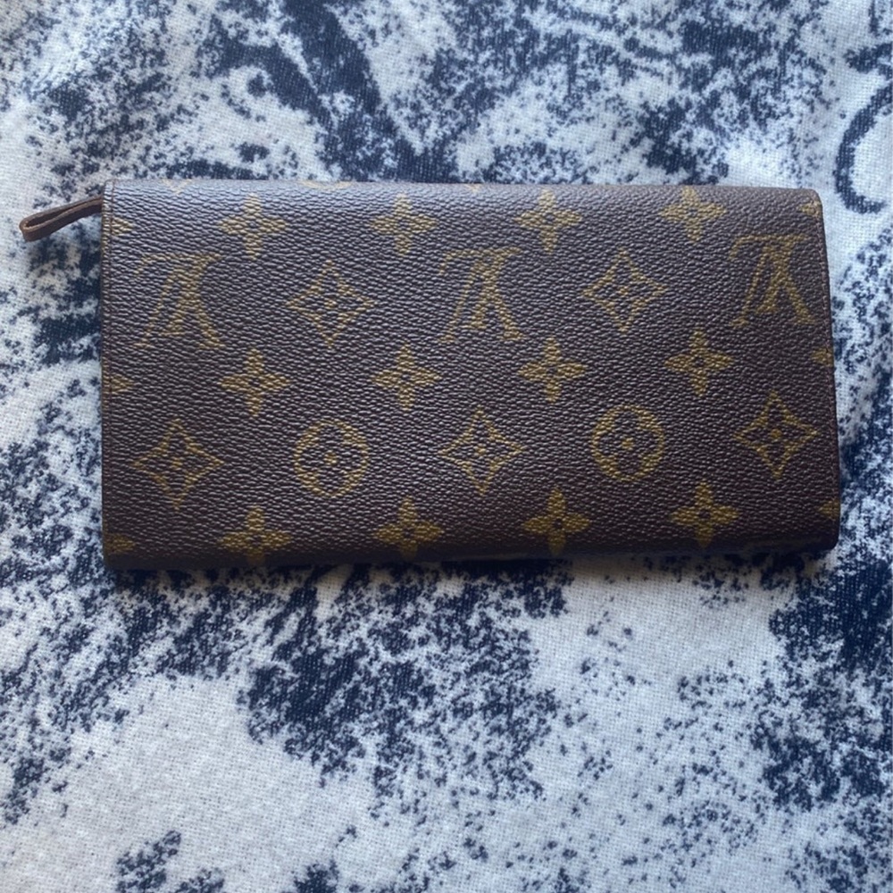 Louis Vuitton wallet